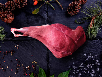 Sele prasete divokého - kýta s kostí