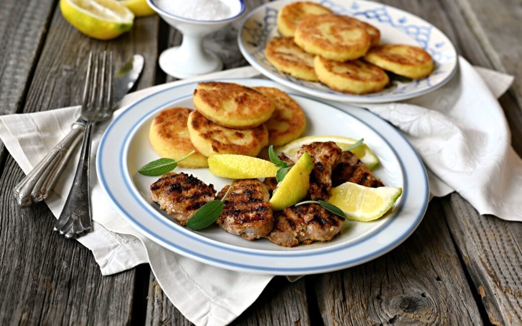 Medailonky z divočáka na šalvěji