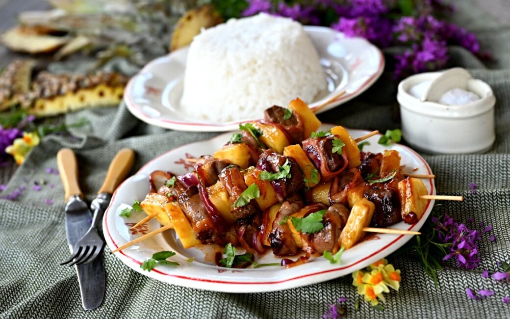 Srnčí špízy s ananasem