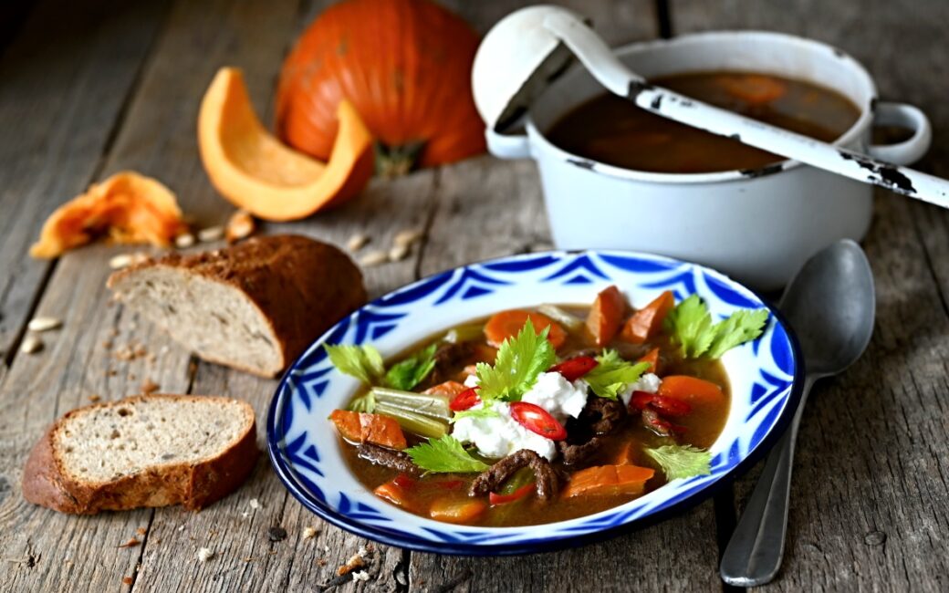 Pikantní dýňová polévka se zvěřinou