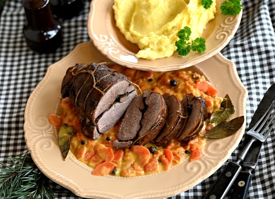 Plec z divočáka ve smetanové mrkvi