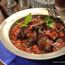 Jelení plec na víně